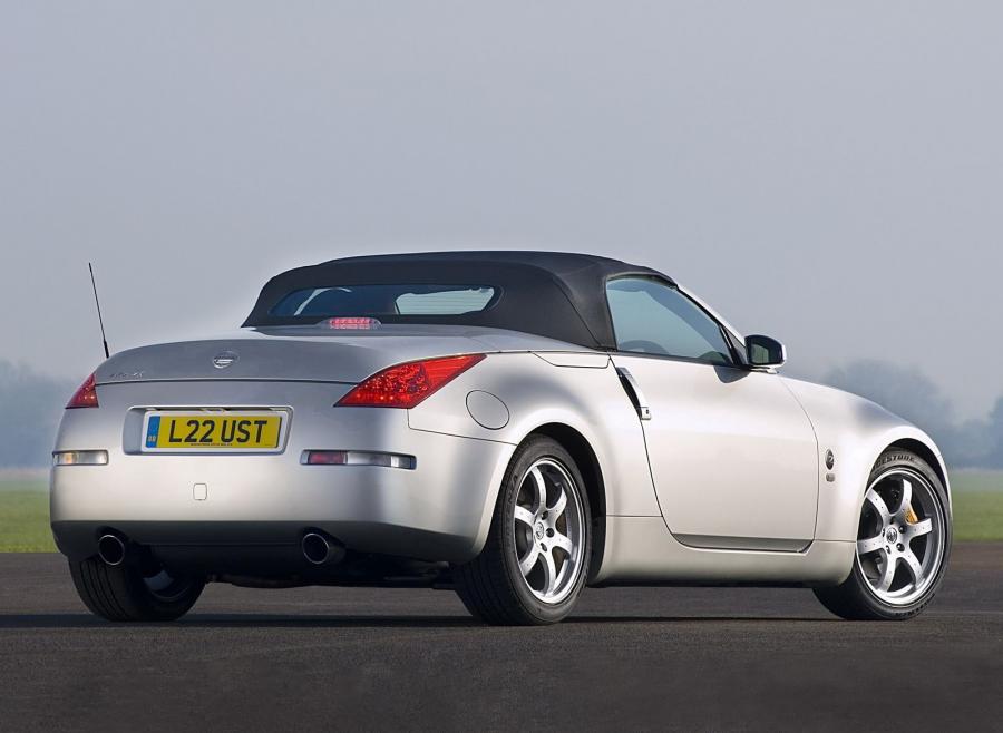  Nissan 350Z Roadster 2006 года  (UK) (фото 2 из 2)